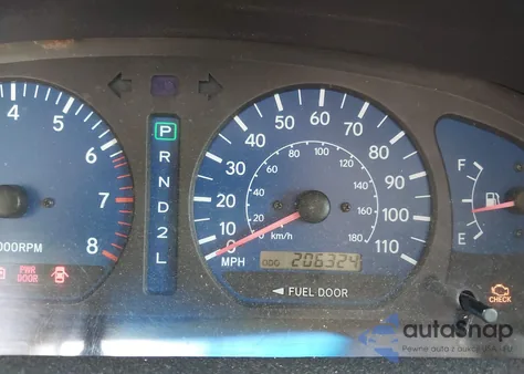 2002 Toyota Sienna Le/Xle z USA, uszkodzony, nr VIN 4T3ZF13CX2U470276